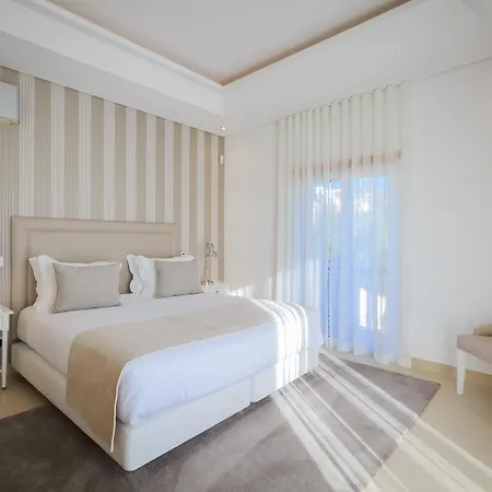 The Crest Pensionat 4*