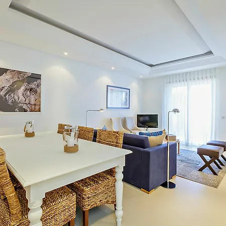 Pensionat The Crest 4*